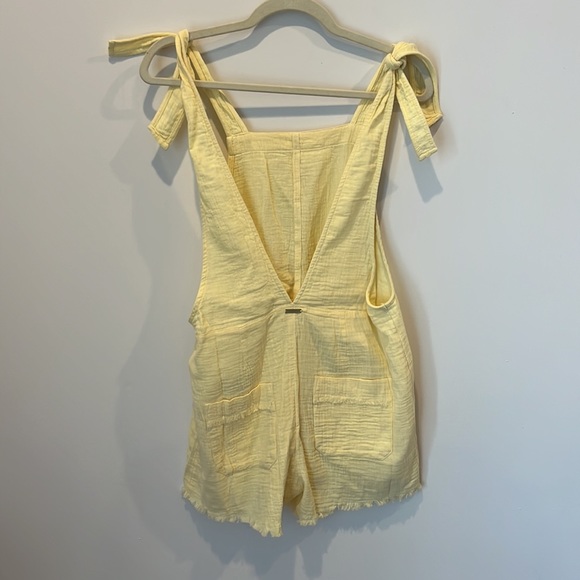 NWT Girl On The Run Short Romper- BillaBong - Picture 5 of 6